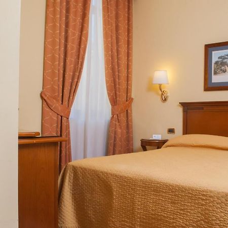 Le Cheminee Business Hotel Napoli Dış mekan fotoğraf