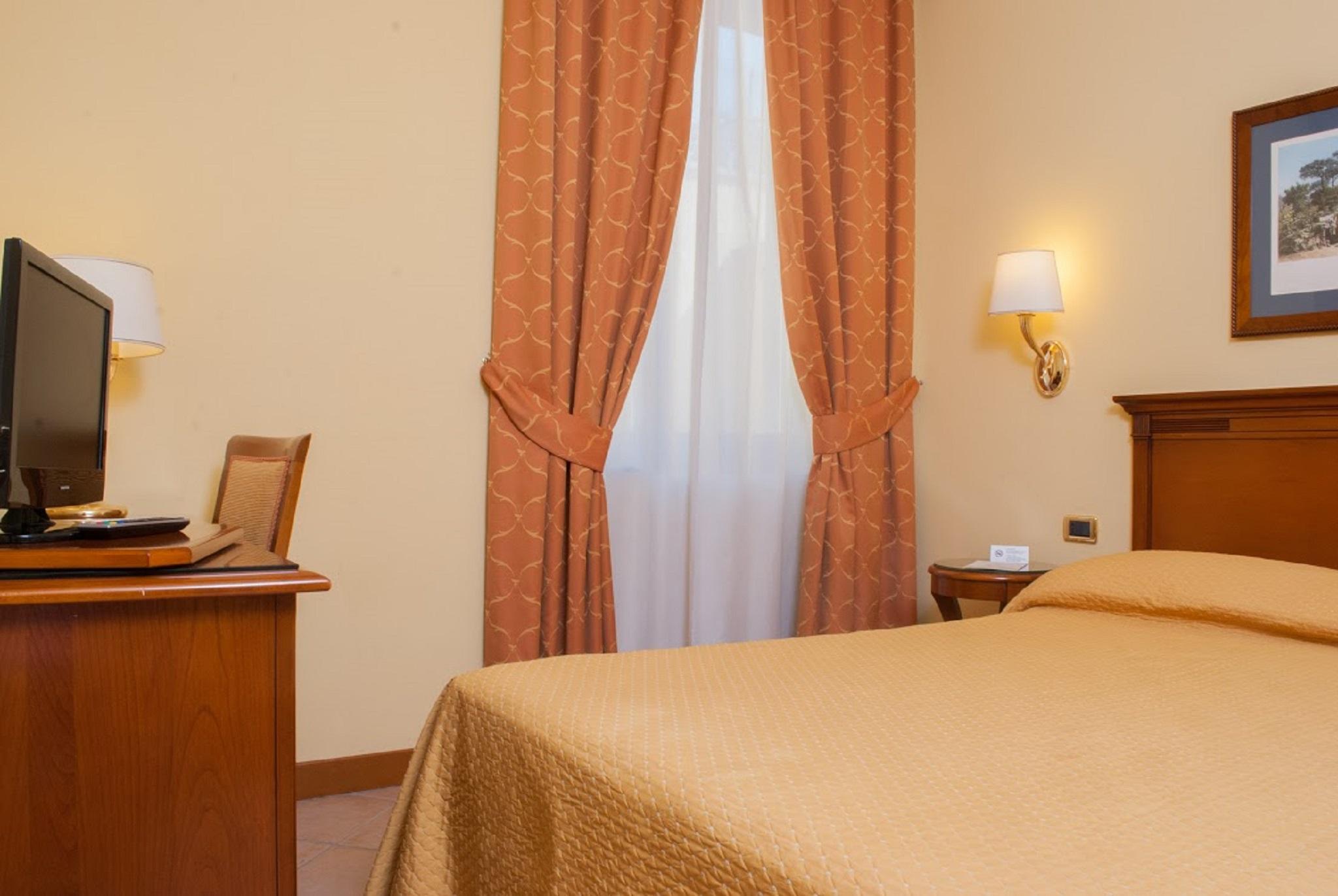 Le Cheminee Business Hotel Napoli Dış mekan fotoğraf