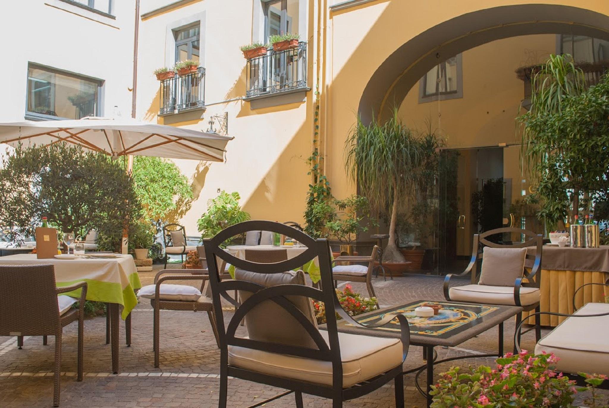 Le Cheminee Business Hotel Napoli Dış mekan fotoğraf