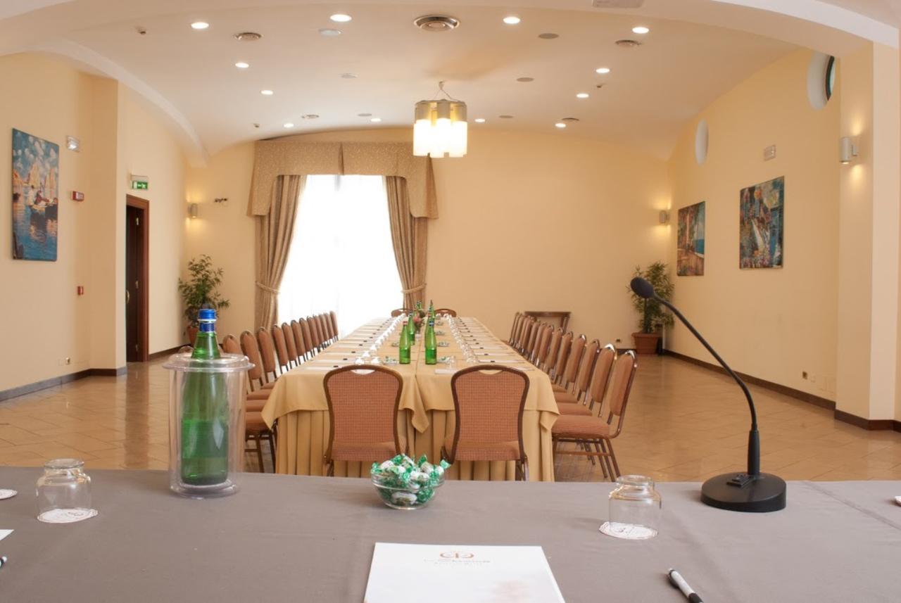 Le Cheminee Business Hotel Napoli Dış mekan fotoğraf