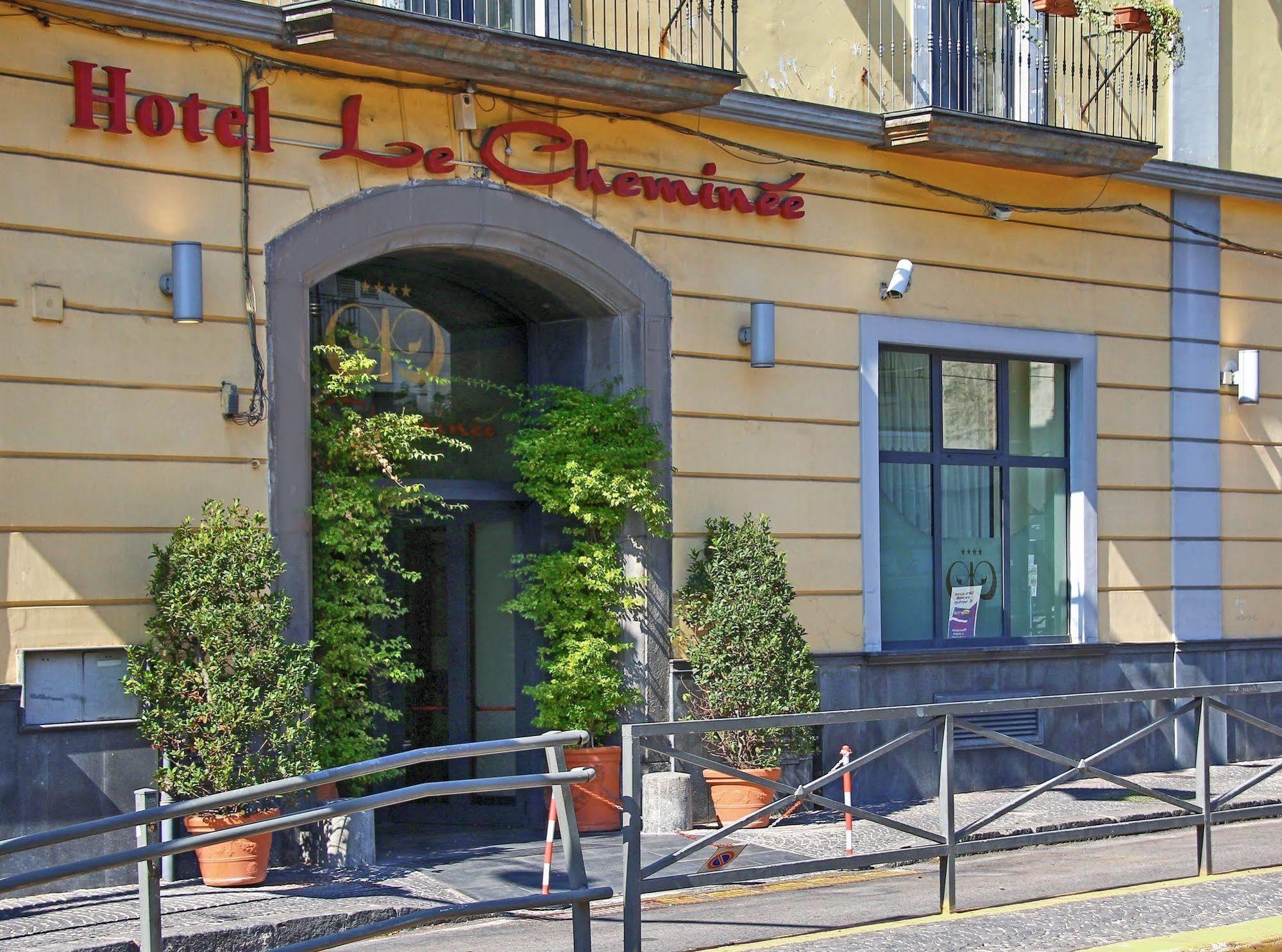 Le Cheminee Business Hotel Napoli Dış mekan fotoğraf