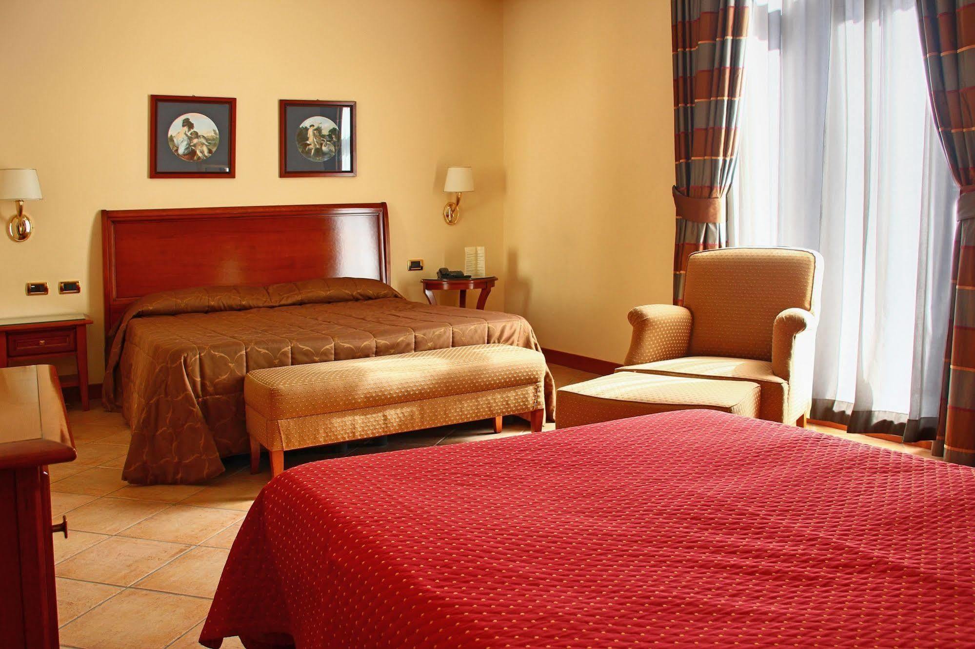 Le Cheminee Business Hotel Napoli Dış mekan fotoğraf